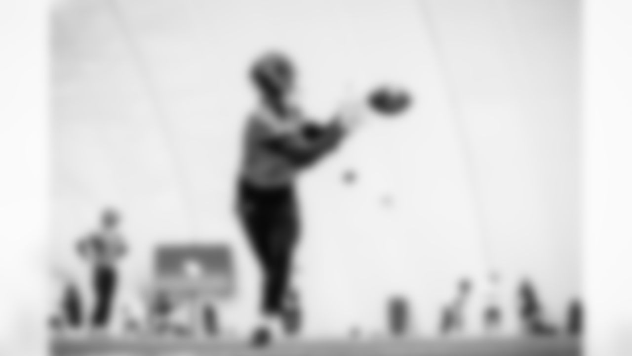 Wide receiver Elic Ayomanor #5 of the Tennessee Titans during practice in the bubble at the Ascension Saint Thomas Sports Park on December 18, 2025 in Nashville, TN. Photo By Donald Page/Tennessee Titans