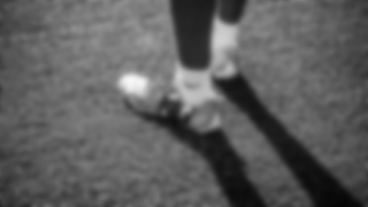 The Tennessee Titans and the Seattle Seahawks compete at Nissan Stadium on November 23, 2025 in Nashville, TN. Photo By Beau Brune/Tennessee Titans