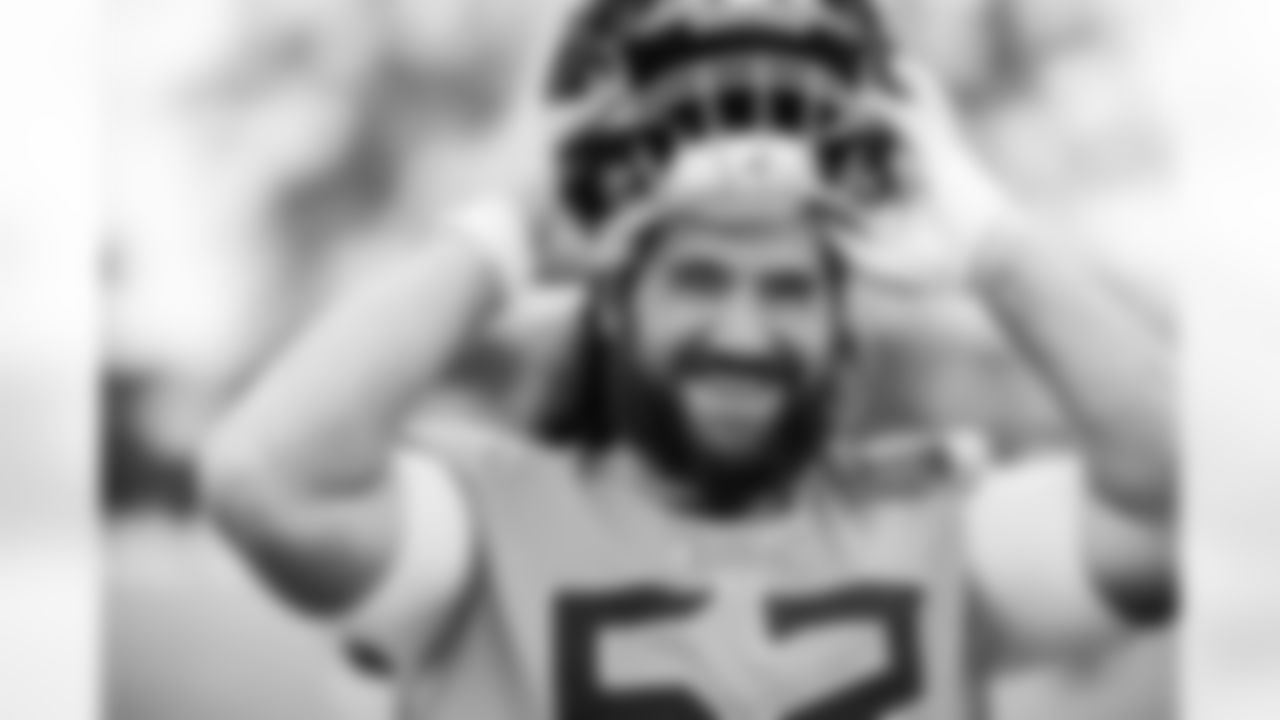 Center/Guard Corey Levin #62 of the Tennessee Titans during practice at the Ascension Saint Thomas Sports Park on October 30, 2025 in Nashville, TN. Photo By Donald Page/Tennessee Titans