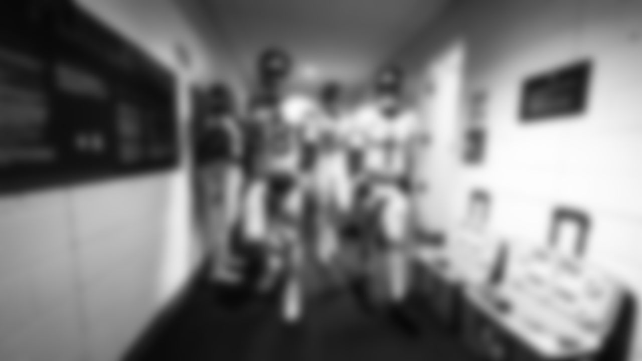 Tight end David Martin-Robinson #88 of the Tennessee Titans, Tight end Gunnar Helm #84 of the Tennessee Titans, Quarterback Cam Ward #1 of the Tennessee Titans before the game between the Tennessee Titans and the San Francisco 49ers at Levi's Stadium on December 14, 2025 in San Francisco, CA. Photo By Donald Page/Tennessee Titans