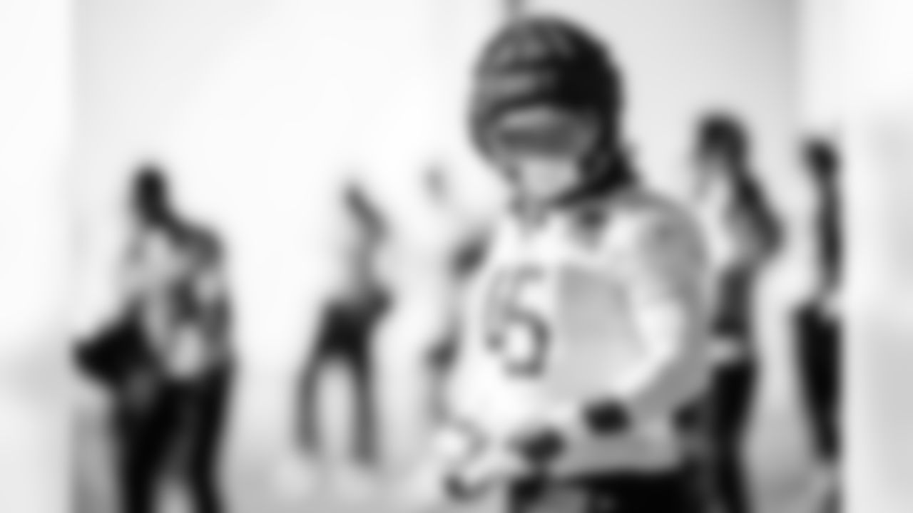 Outside linebacker Nate Lynn #45 of the Tennessee Titans during practice at the Ascension Saint Thomas Sports Park on November 12, 2025 in Nashville, TN. Photo By Donald Page/Tennessee Titans