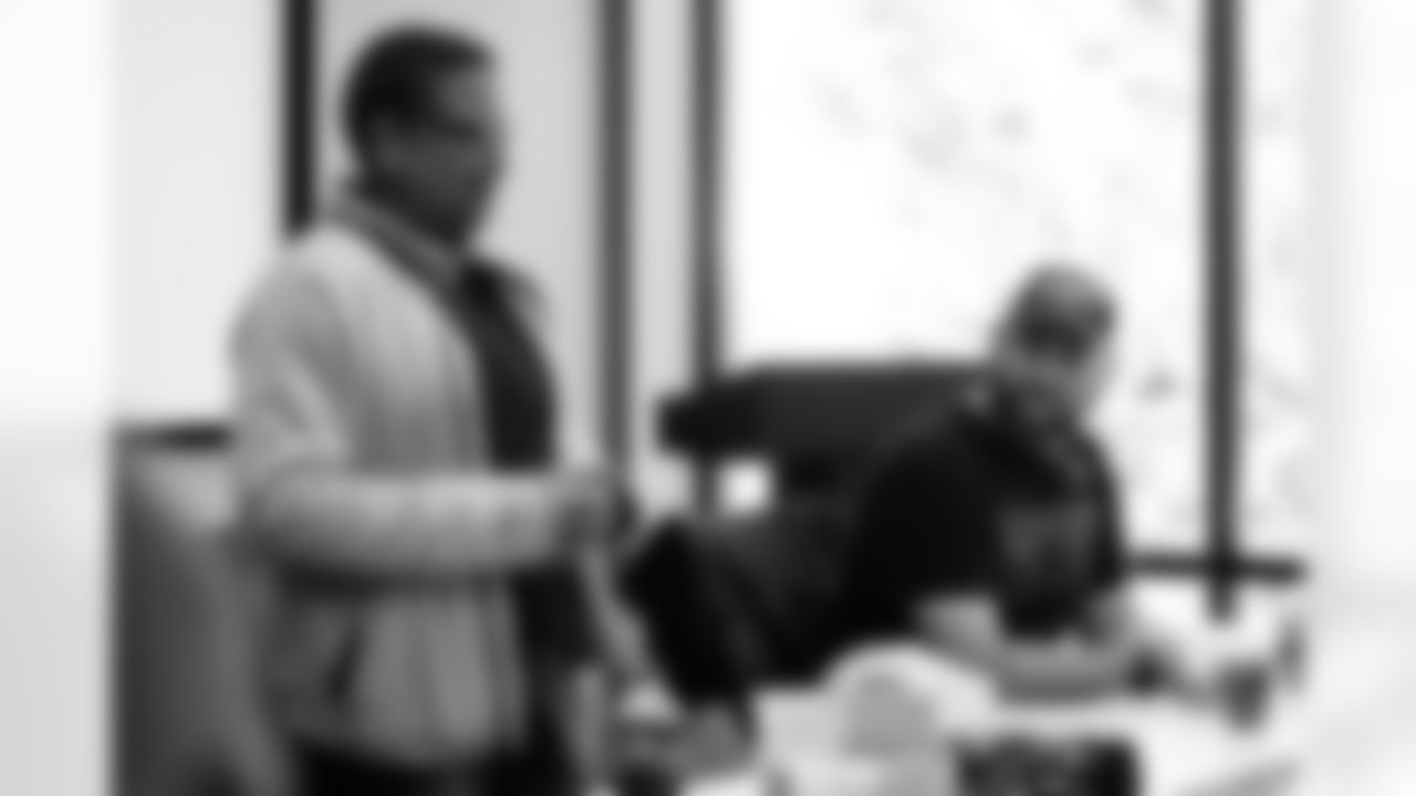 Tennessee Titans host 30 veterans from Wounded Warrior Project for a stadium tour and lunch on November 12, 2025 in Nashville, TN. Photo By Jessie Rogers/Tennessee Titans