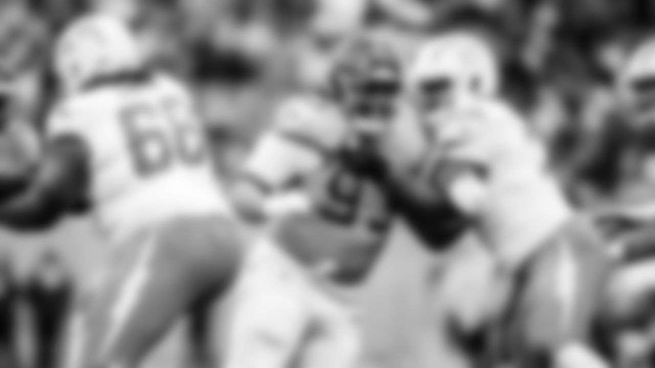 The Tennessee Titans and the Los Angeles Chargers compete at Nissan Stadium on November 02, 2025 in Nashville, TN. Photo B Jessie Rogers/Tennessee Titans