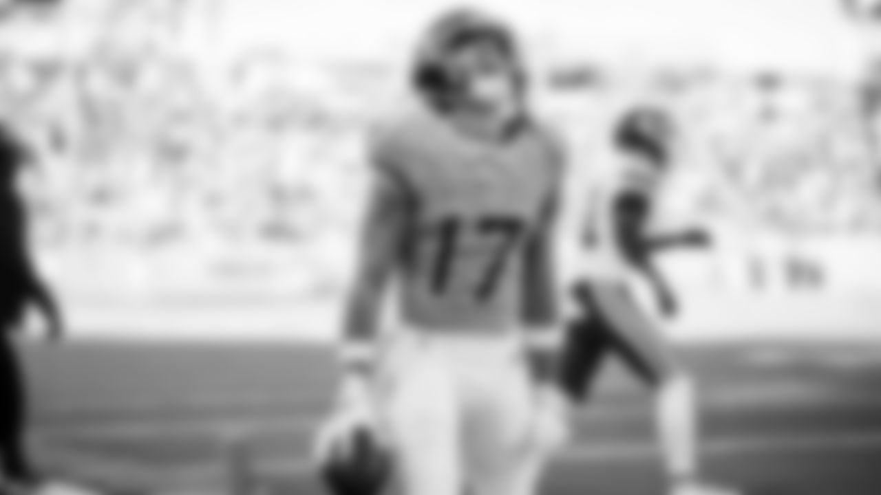 The Tennessee Titans and the Kansas City Chiefs compete at Nissan Stadium on December 21, 2025 in Nashville, TN. Photo By Donald Page/Tennessee Titans