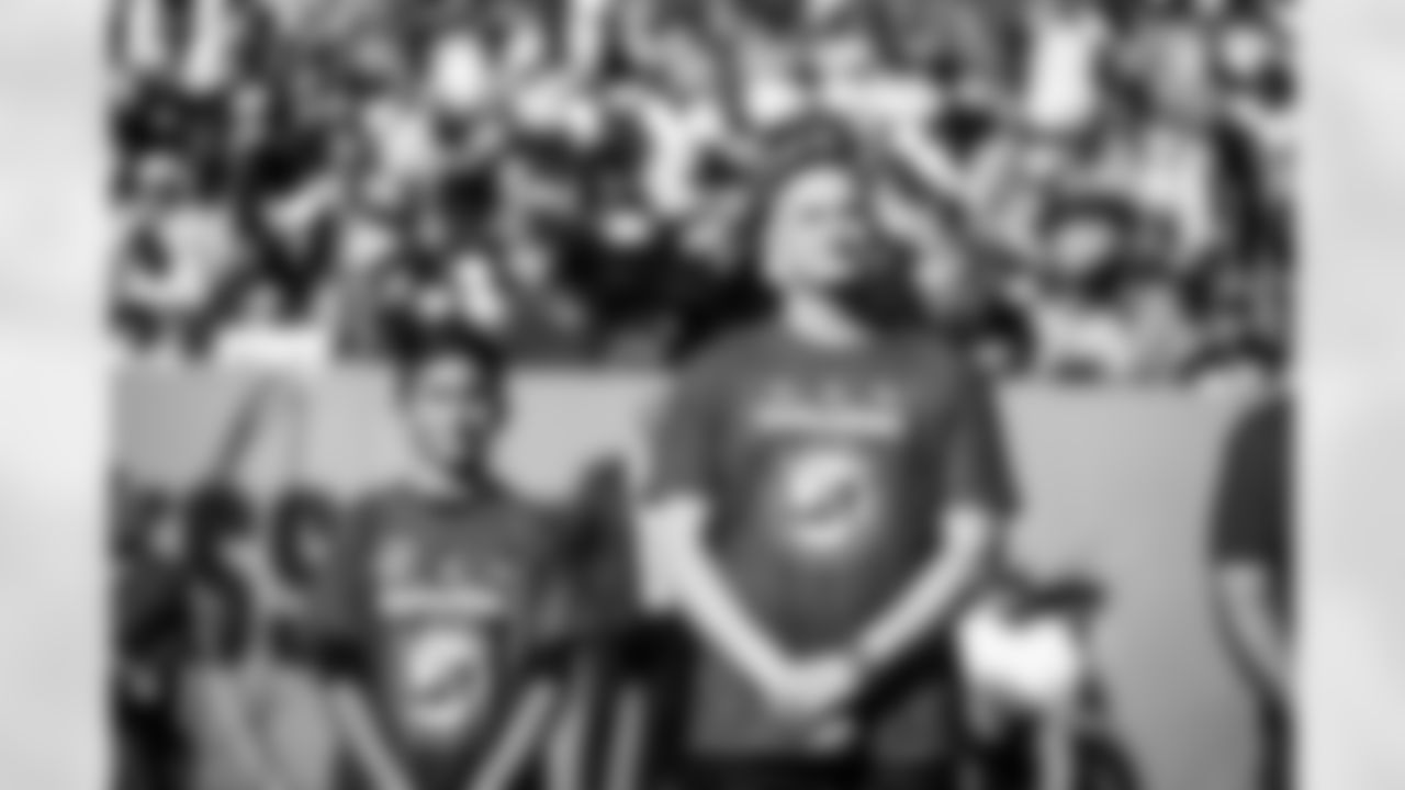 TAPS during the game between the Tennessee Titans and the Houston Texans at Nissan Stadium on November 16, 2025 in Nashville, TN. Photo By Beau Brune /Tennessee Titans