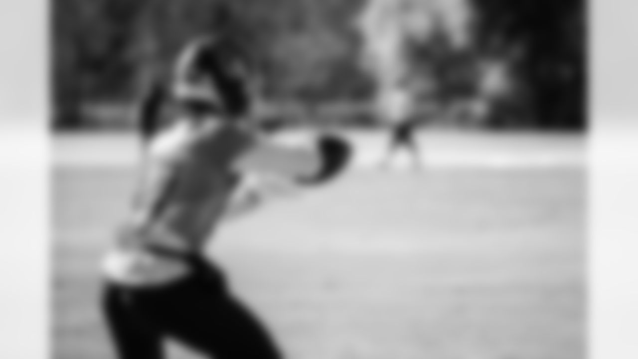 Wide receiver Xavier Restrepo #87 of the Tennessee Titans during practice at the Ascension Saint Thomas Sports Park on November 27, 2025 in Nashville, TN. Photo By Donald Page/Tennessee Titans