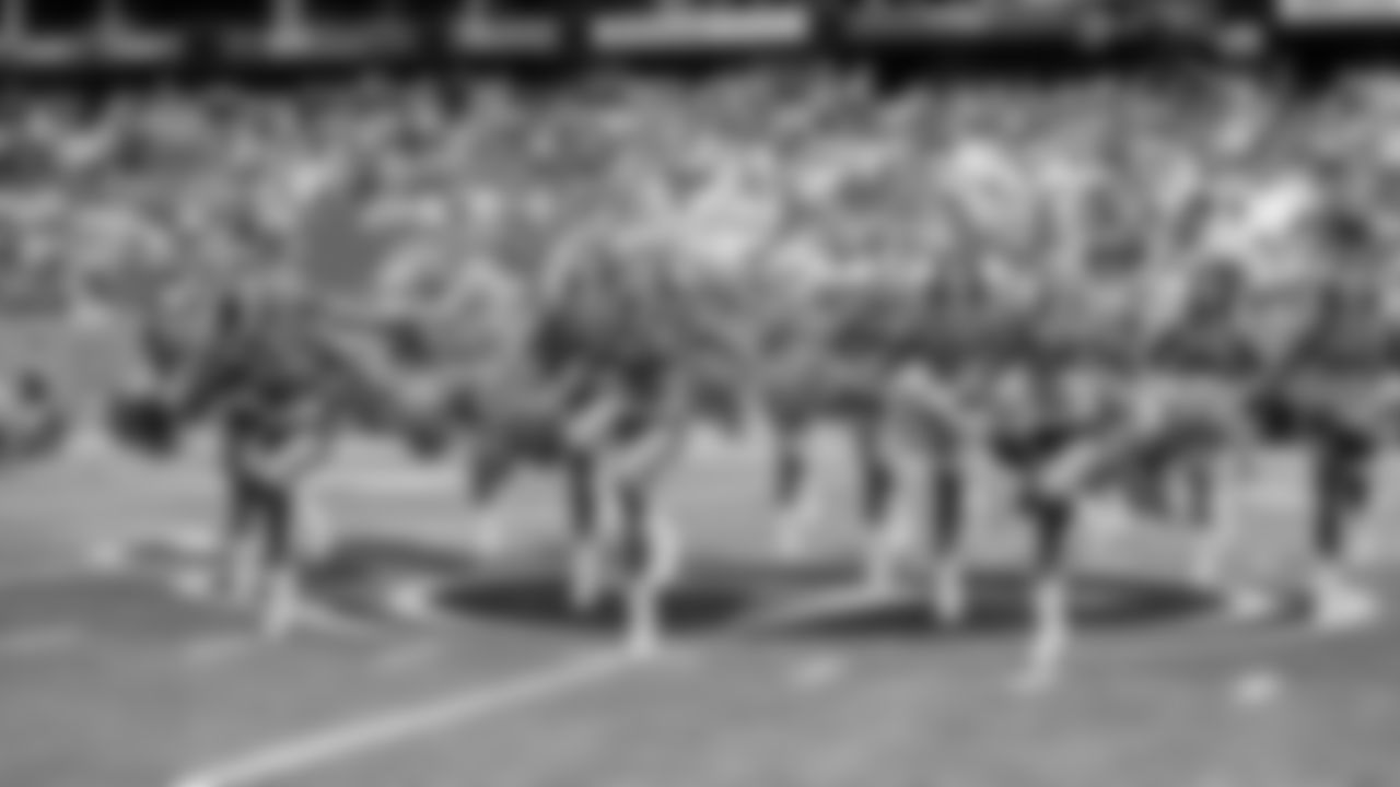 Tennessee Titans Cheerleaders and Blue Crew perform on the field before the game between the Tennessee Titans and the Indianapolis Colts at Nissan Stadium on September 21, 2025 in Nashville, TN. Photo By Kaitlyn Hungerford/Tennessee Titans