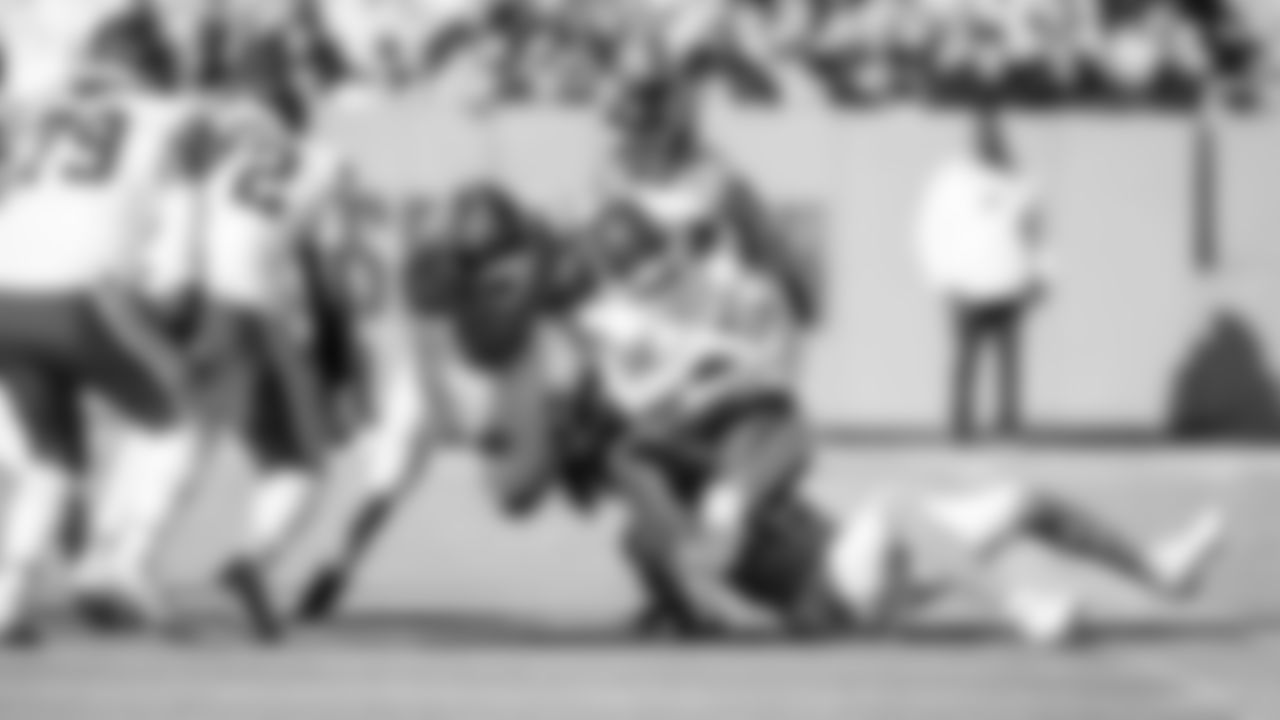 The Tennessee Titans and the Kansas City Chiefs compete at Nissan Stadium on December 21, 2025 in Nashville, TN. Photo By Beau Brune/Tennessee Titans