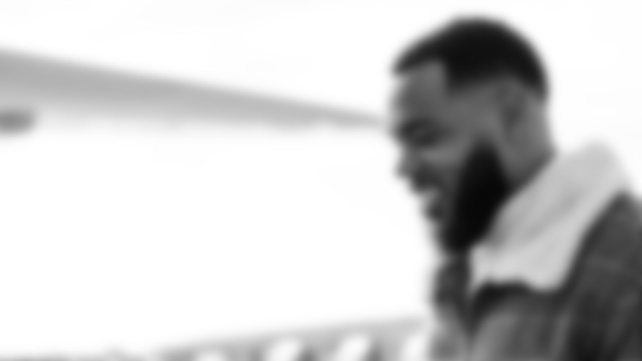 Defensive tackle Jeffery Simmons #98 of the Tennessee Titans during the travel day at the Nashville International Airport on January 03, 2026 in Nashville, TN. Photo by Jessie Rogers/Tennessee Titans