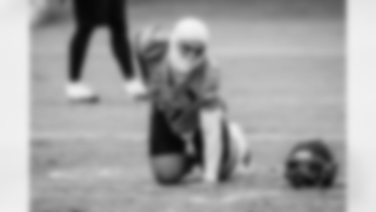 Wide receiver Xavier Restrepo #87 of the Tennessee Titans during practice at the Ascension Saint Thomas Sports Park on November 21, 2025 in Nashville, TN. Photo By Beau Brune/Tennessee Titans