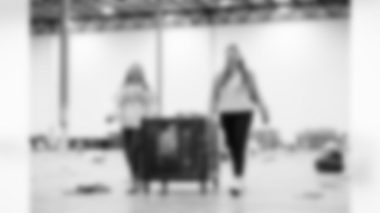 The Tennessee Titans host a Titans Together at the Salvation Army Warehouse on December 4, 2025 in Nashville, TN. Photo By Jessie Rogers/Tennessee Titans