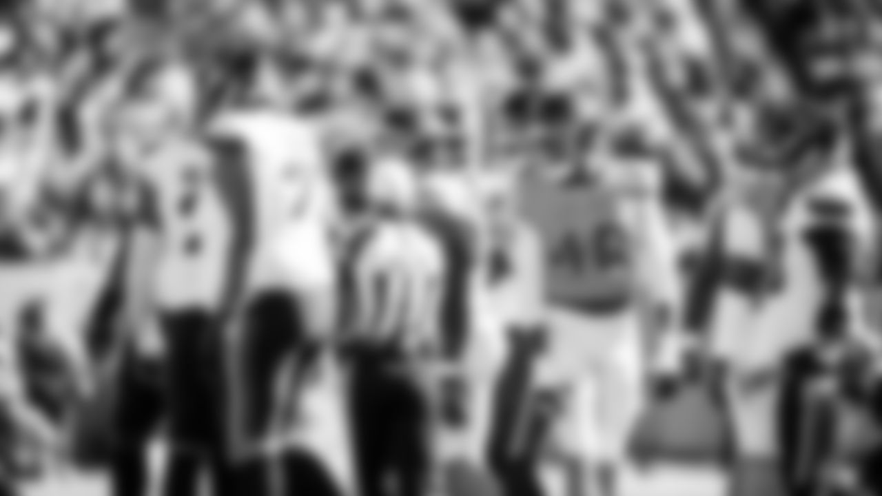 The Tennessee Titans and the Houston Texans compete at Nissan Stadium on November 16, 2025 in Nashville, TN. Photo By Beau Brune/Tennessee Titans