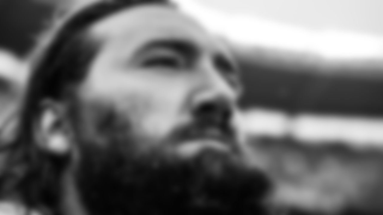 Center/Guard Corey Levin #62 of the Tennessee Titans before the game between the Tennessee Titans and the Cleveland Browns at Huntington Bank Field on December 07, 2025 in Cleveland, OH. Photo By Donald Page/Tennessee Titans