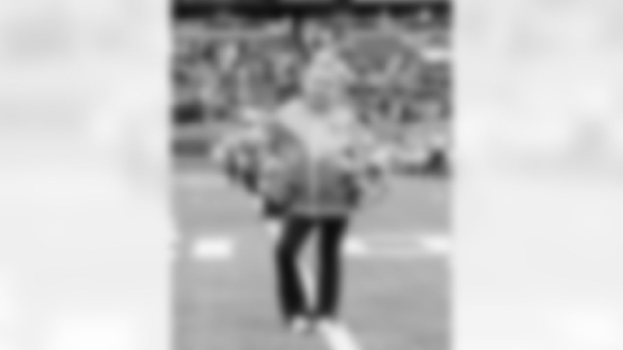 Junior Cheer Performance before the game between the Tennessee Titans and the Los Angeles Chargers at Nissan Stadium on November 02, 2025 in Nashville, TN. Photo By Beau Brune/Tennessee Titans