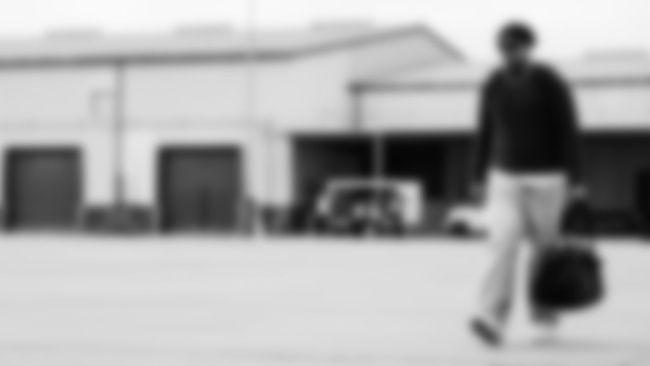 Defensive lineman C.J. Ravenell #91 of the Tennessee Titans during the travel day at the Nashville International Airport on December 06, 2025 in Nashville, TN. Photo by Jessie Roger/Tennessee Titans