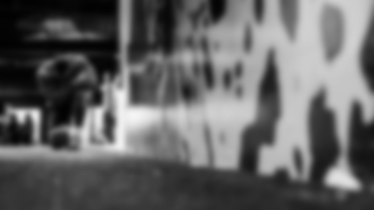 Defensive tackle Jeffery Simmons #98 of the Tennessee Titans before the game between the Tennessee Titans and the Jacksonville Jaguars at EverBank Stadium on January 04, 2026 in Jacksonville, FL. Photo By Jessie Rogers/Tennessee Titans