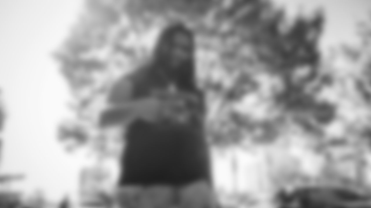 The Tennessee Titans and the Houston Texans compete at Nissan Stadium on November 16, 2025 in Nashville, TN. Photo By Donald Page/Tennessee Titans