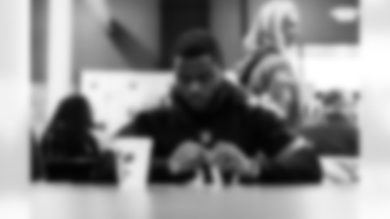 Tennessee Titans host a lunch and play bingo with veterans on Veteran's Day at Operation Stand Down on November 11, 2025 in Nashville, TN. Photo By Jessie Rogers/Tennessee Titans