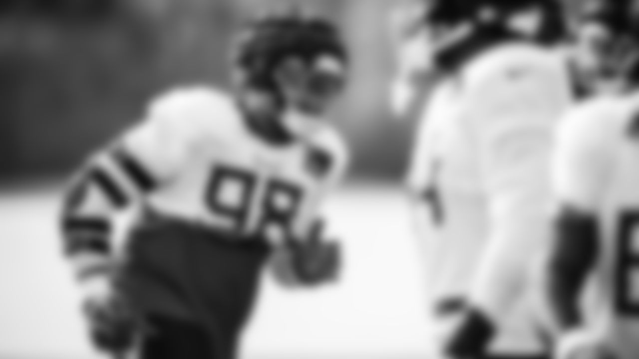 Defensive tackle Jeffery Simmons #98 of the Tennessee Titans during practice at the Ascension Saint Thomas Sports Park on November 13, 2025 in Nashville, TN. Photo By Donald Page/Tennessee Titans