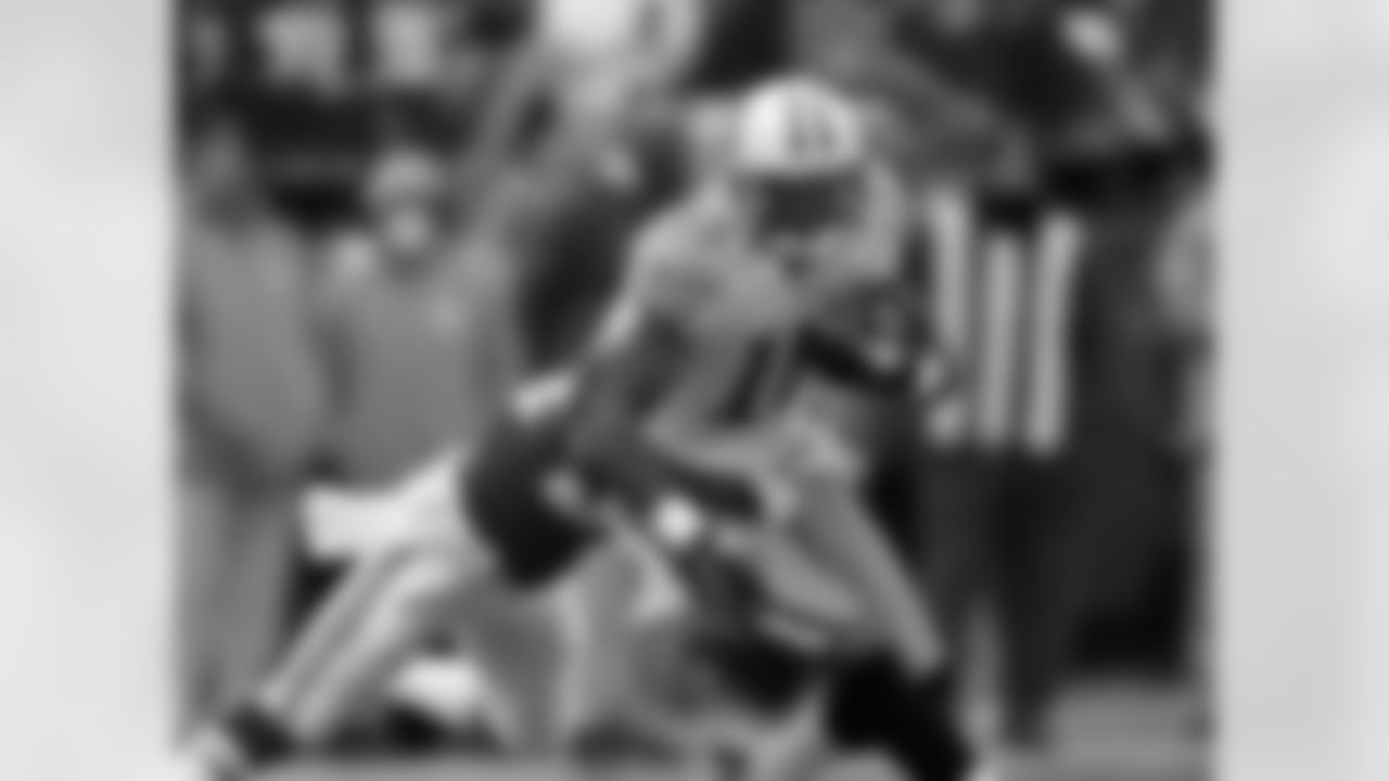 Tennessee Titans wide receiver Kenny Britt (18) during the first half of an NFL football game against the Kansas City Chiefs at Arrowhead Stadium in Kansas City, Mo., Sunday, Dec. 26, 2010. (AP Photo/Orlin Wagner)