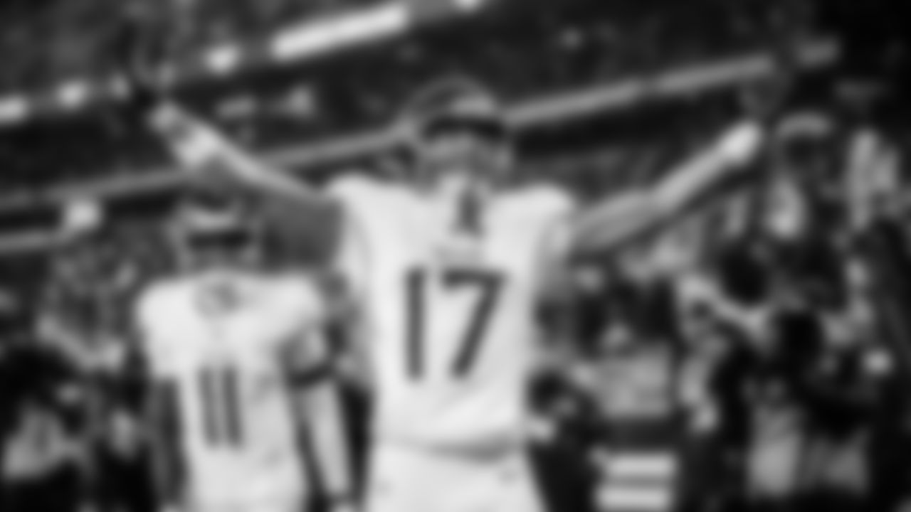 The Tennessee Titans and the Cleveland Browns compete at Huntington Bank Field on December 07, 2025 in Cleveland, OH. Photo By Donald Page/Tennessee Titans