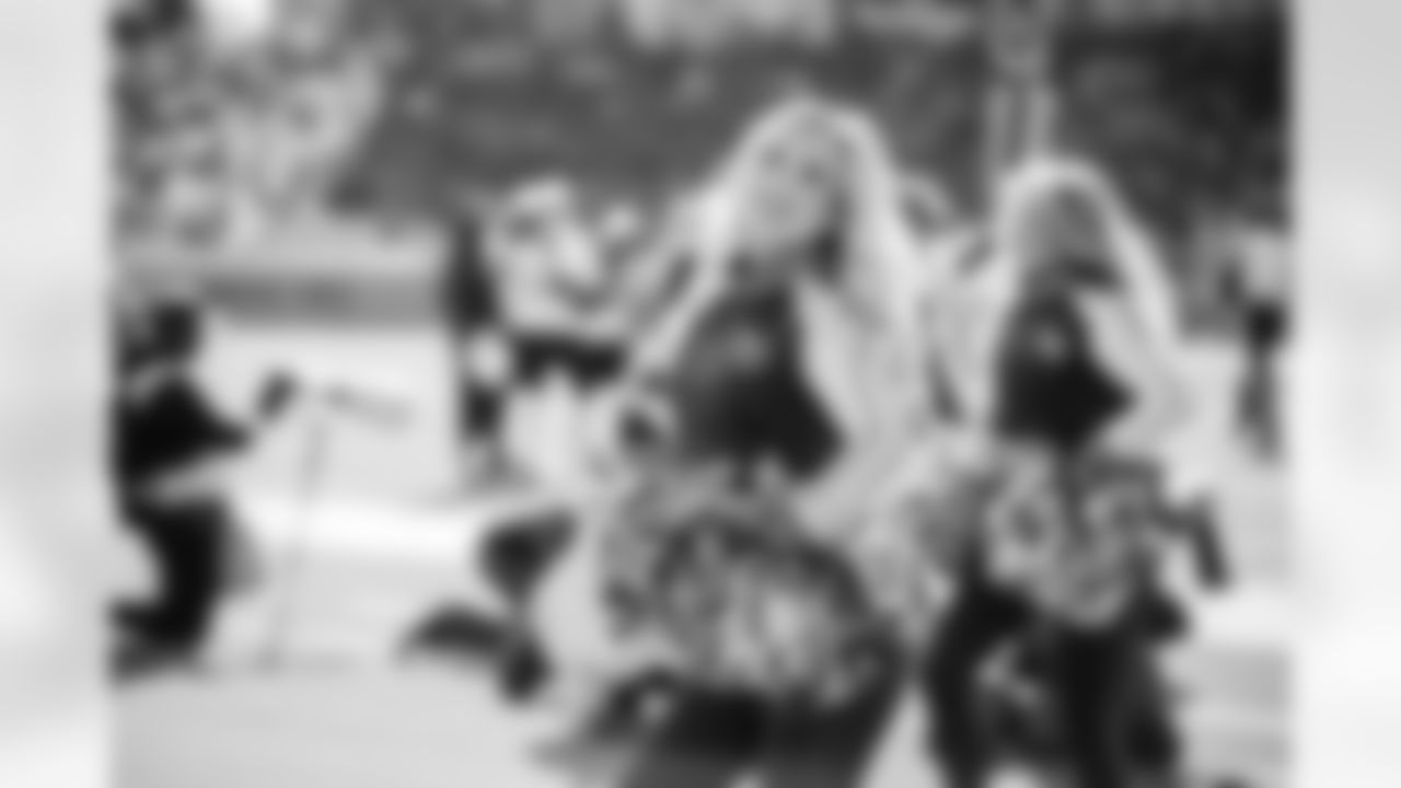 Tennessee Titans Cheerleaders during the game between the Tennessee Titans and the Jacksonville Jaguars at Nissan Stadium on November 30, 2025 in Nashville, TN. Photo By Kaitlyn Hungerford/Tennessee Titans