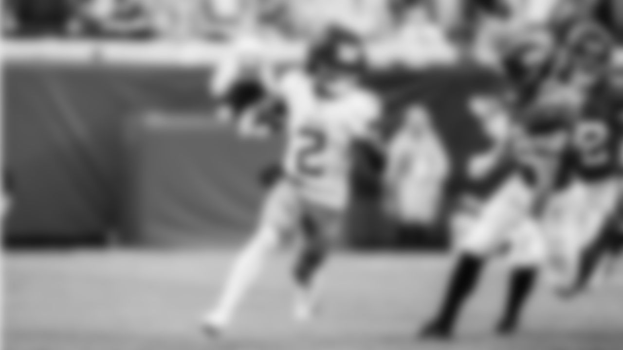 The Tennessee Titans and the Jacksonville Jaguars compete at EverBank Stadium on December 29, 2024 in Jacksonville, FL. Photo By //YOUR NAME///Tennessee Titans