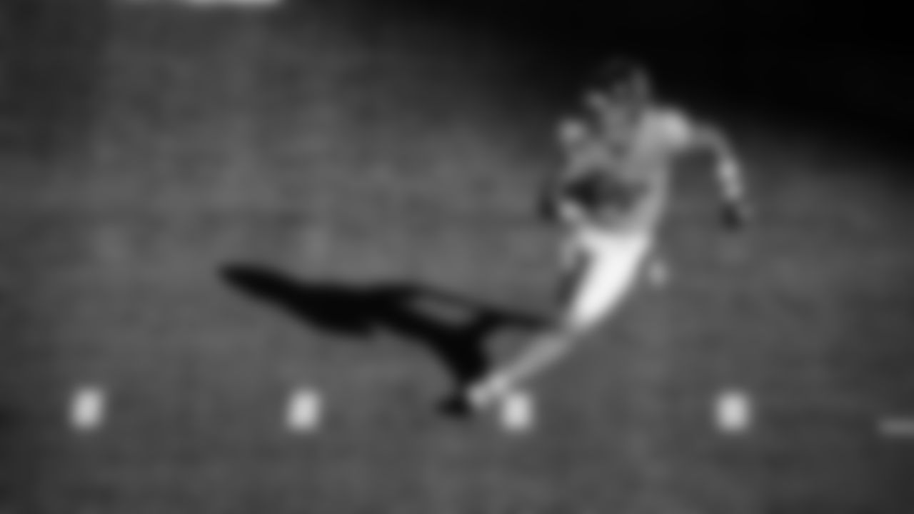 The Tennessee Titans and the Seattle Seahawks compete at Nissan Stadium on November 23, 2025 in Nashville, TN. Photo By Donald Page/Tennessee Titans