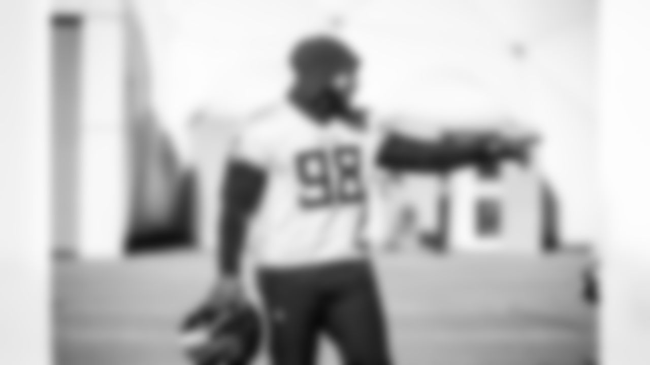 Defensive tackle Jeffery Simmons #98 of the Tennessee Titans during practice at the Ascension Saint Thomas Sports Park on December 19, 2025 in Nashville, TN. Photo By Jessie Rogers/Tennessee Titans