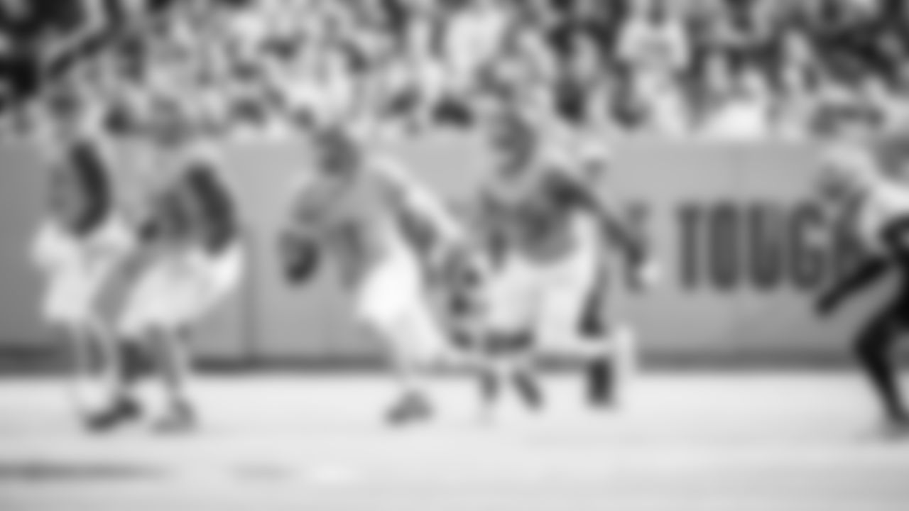 The Tennessee Titans and the New Orleans Saints compete at Nissan Stadium on December 28, 2025 in Nashville, TN. Photo By Donald PageTennessee Titans