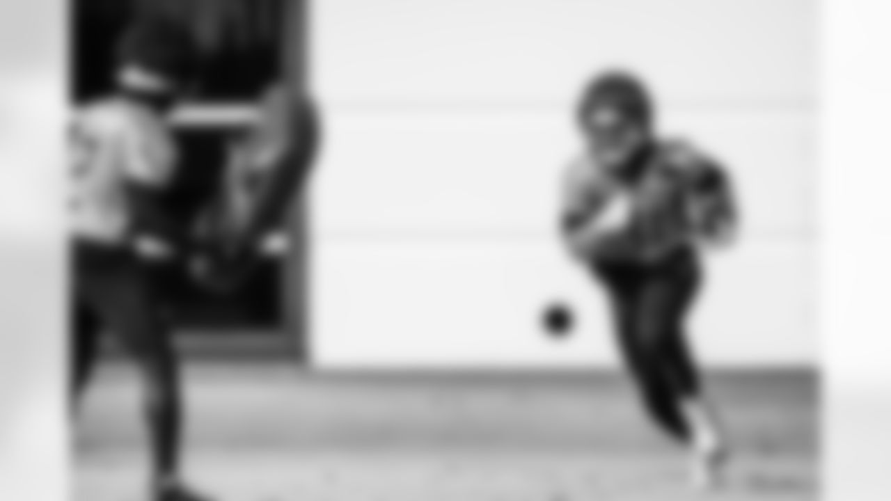 Running back Kalel Mullings #31 of the Tennessee Titans during practice at the Ascension Saint Thomas Sports Park on December 11, 2025 in Nashville, TN. Photo By Jessie Rogers/Tennessee Titans