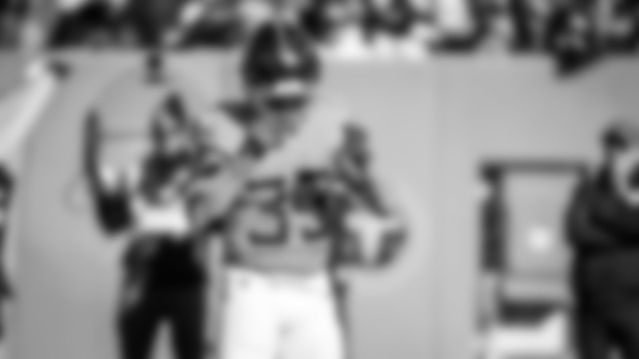 The Tennessee Titans and the Jacksonville Jaguars compete at Nissan Stadium on November 30, 2025 in Nashville, TN. Photo By Donald Page/Tennessee Titans