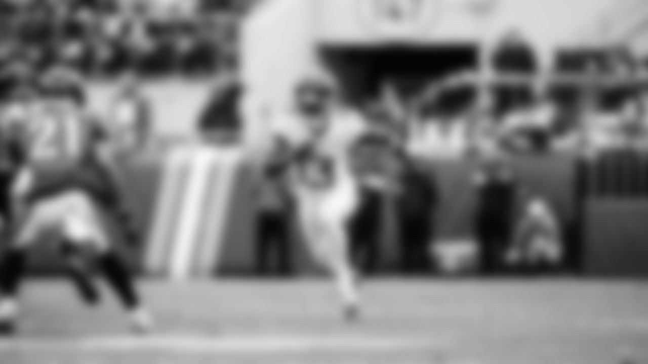 The Tennessee Titans and the Jacksonville Jaguars compete at EverBank Stadium on January 04, 2026 in Jacksonville, FL. Photo By Jessie Rogers/Tennessee Titans