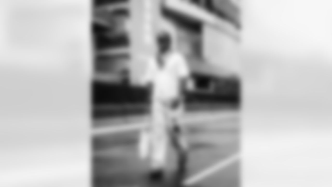 The Tennessee Titans and the Los Angeles Chargers compete at Nissan Stadium on November 02, 2025 in Nashville, TN. Photo B Donald Page/Tennessee Titans