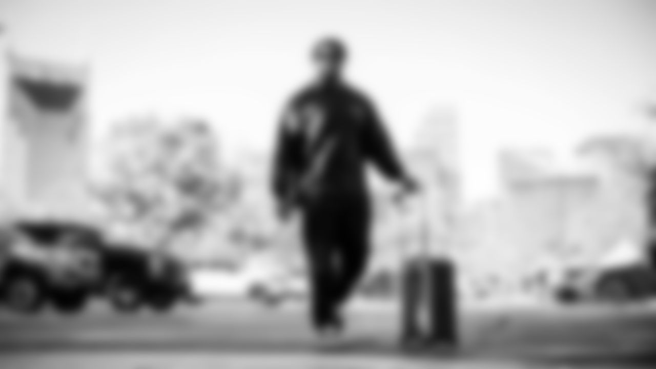 The Tennessee Titans and the Houston Texans compete at Nissan Stadium on November 16, 2025 in Nashville, TN. Photo By Donald Page/Tennessee Titans