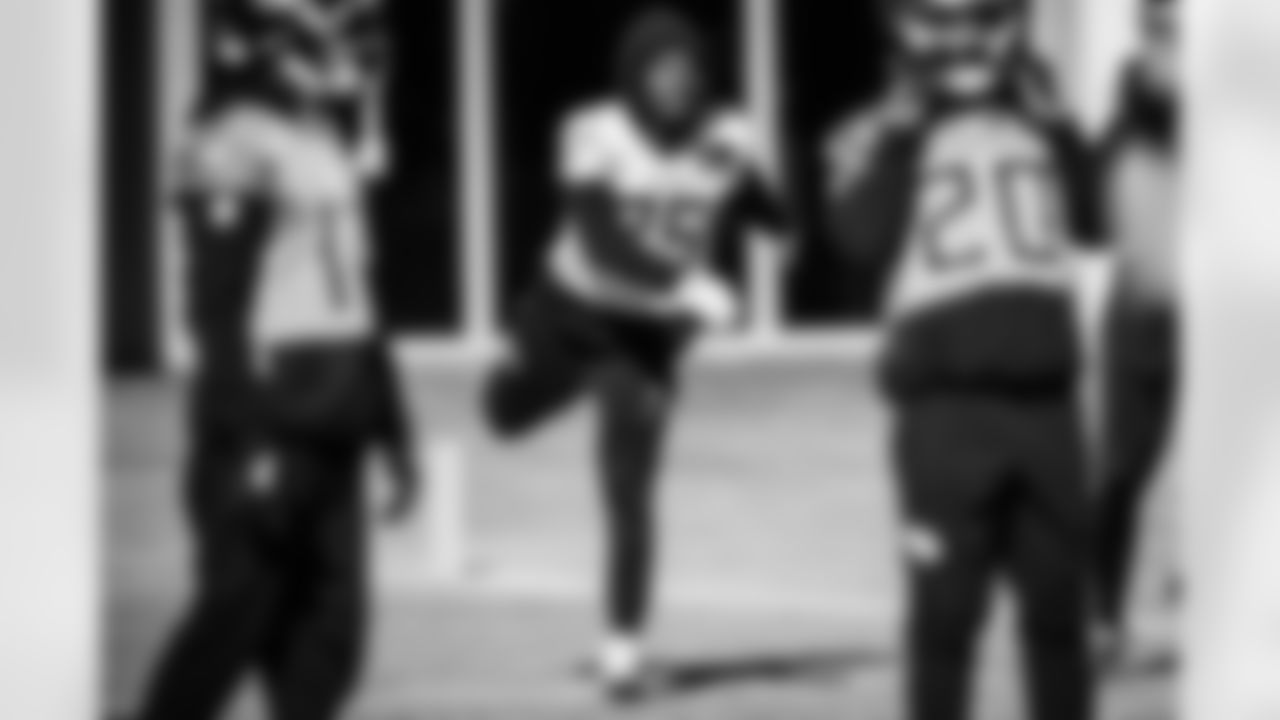 Safety Xavier Woods #25 of the Tennessee Titans during practice at the Ascension Saint Thomas Sports Park on November 28, 2025 in Nashville, TN. Photo By Beau Brune/Tennessee Titans