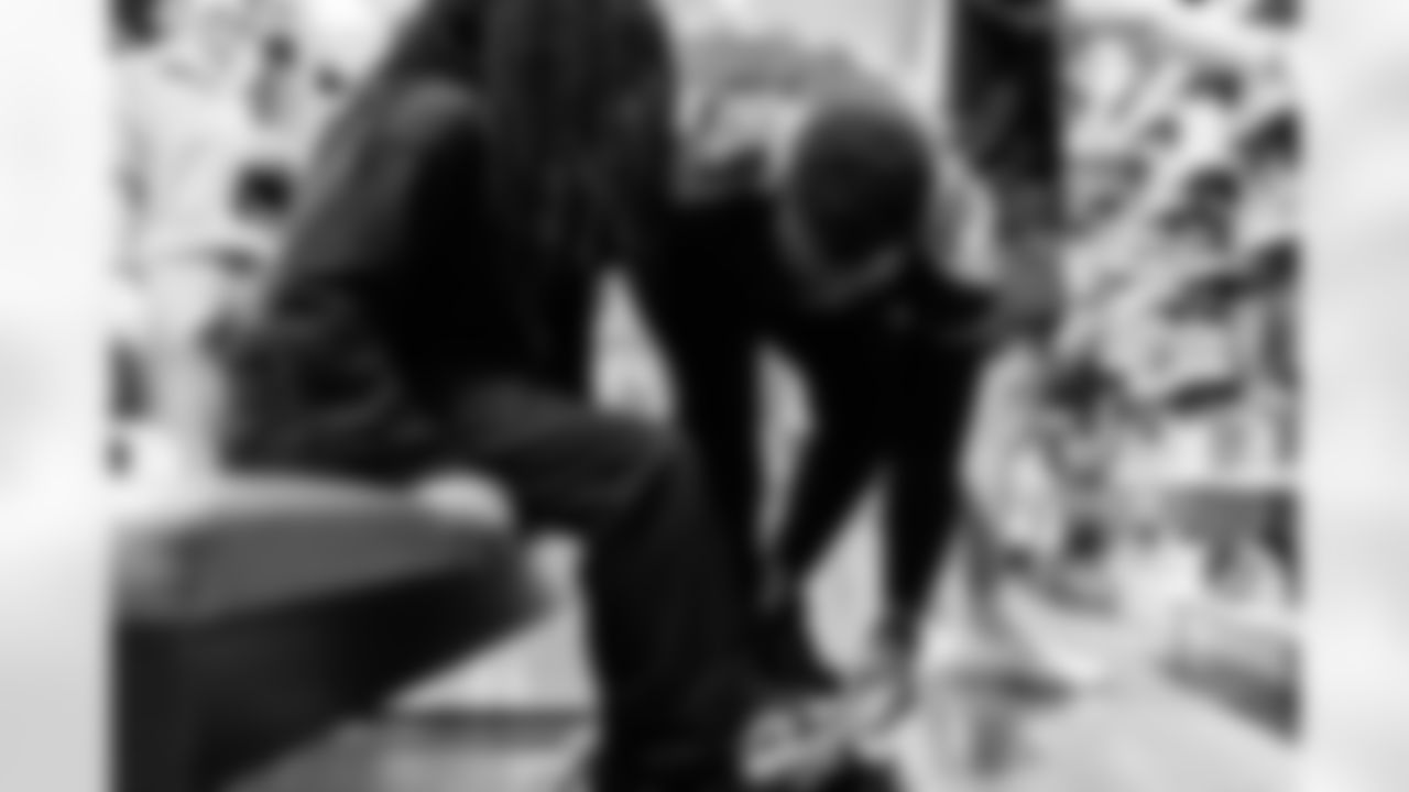 Defensive lineman Jeffery Simmons #98 of the Tennessee Titans partners with Big Brothers Big Sisters of Middle Tennessee to take 9th and 10th graders shopping at JD Sports on December 10, 2024 in Nashville, TN. Photo By Donald Page/Tennessee Titans