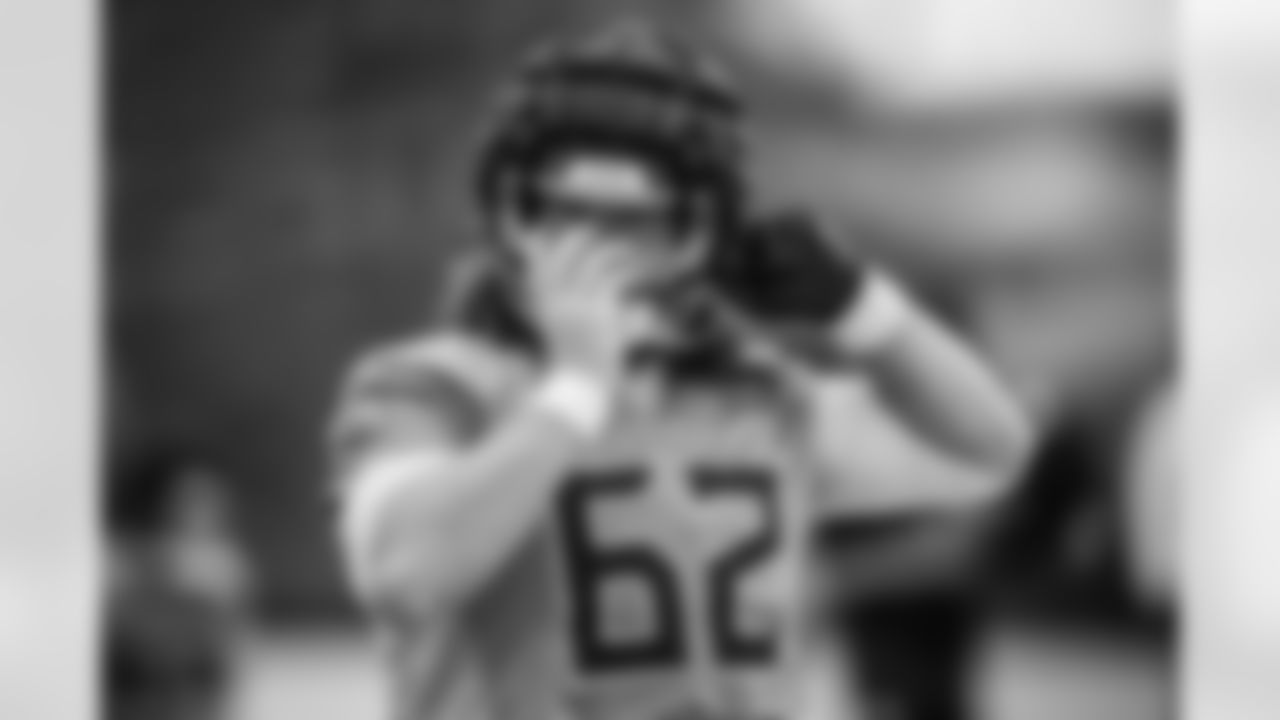 Center/Guard Corey Levin #62 of the Tennessee Titans during practice at the Ascension Saint Thomas Sports Park on December 24, 2025 in Nashville, TN. Photo By Beau Brune/Tennessee Titans