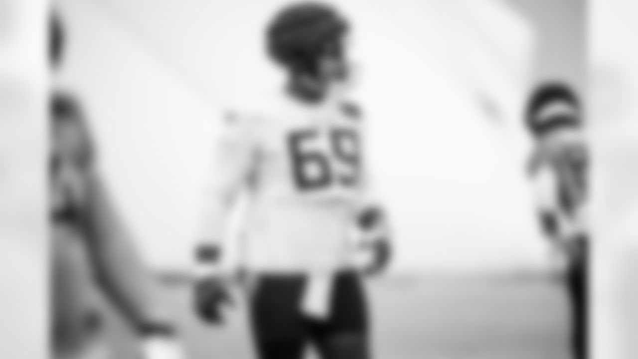 Defensive end Sebastian Joseph-Day #69 of the Tennessee Titans during practice at the Ascension Saint Thomas Sports Park on November 21, 2025 in Nashville, TN. Photo By Beau Brune/Tennessee Titans