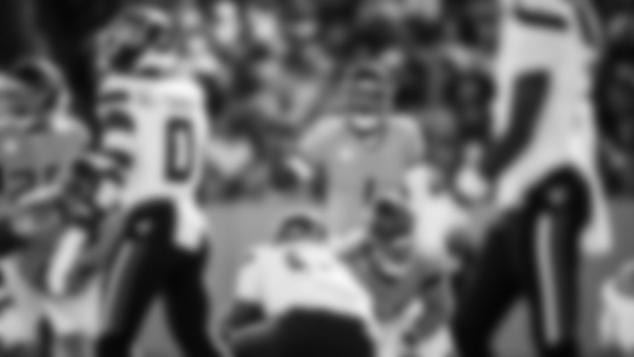 The Tennessee Titans and the Houston Texans compete at Nissan Stadium on November 16, 2025 in Nashville, TN. Photo By Jessie Rogers/Tennessee Titans