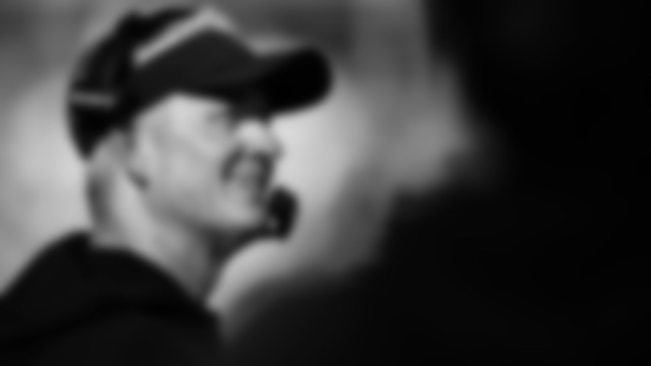 Interim Head Coach Mike McCoy of the Tennessee Titans during the game between the Tennessee Titans and the San Francisco 49ers at Levi's Stadium on December 21, 2025 in San Francisco, CA. Photo By Donald Page/Tennessee Titans