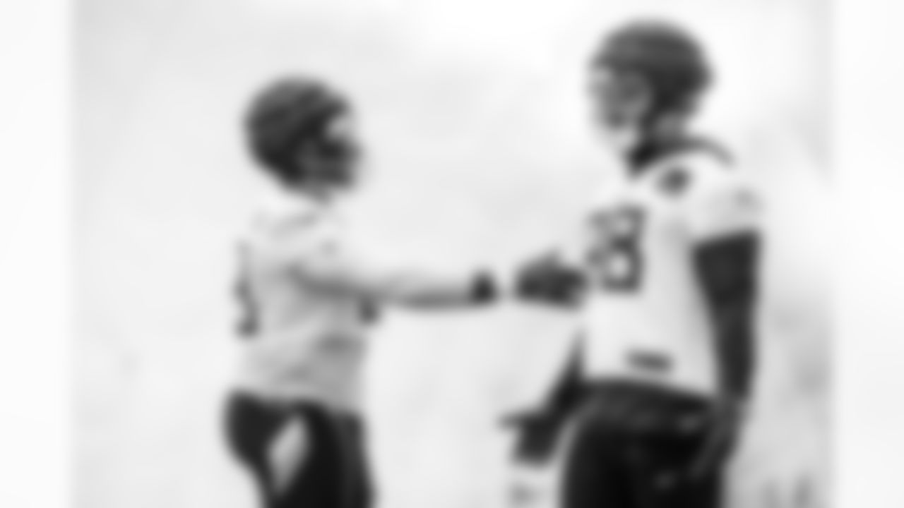 Defensive end Sebastian Joseph-Day #69 of the Tennessee Titans and Defensive tackle Jeffery Simmons #98 of the Tennessee Titans during practice in the bubble at the Ascension Saint Thomas Sports Park on December 18, 2025 in Nashville, TN. Photo By Donald Page/Tennessee Titans