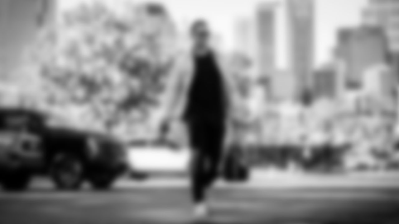 The Tennessee Titans and the Houston Texans compete at Nissan Stadium on November 16, 2025 in Nashville, TN. Photo By Donald Page/Tennessee Titans