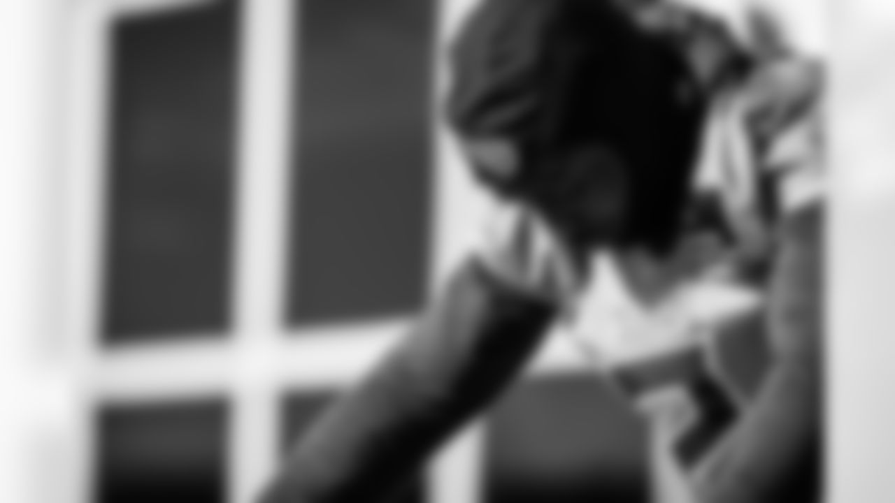 Running back Tyjae Spears #2 of the Tennessee Titans during practice at the Ascension Saint Thomas Sports Park on December 19, 2025 in Nashville, TN. Photo By Jessie Rogers/Tennessee Titans