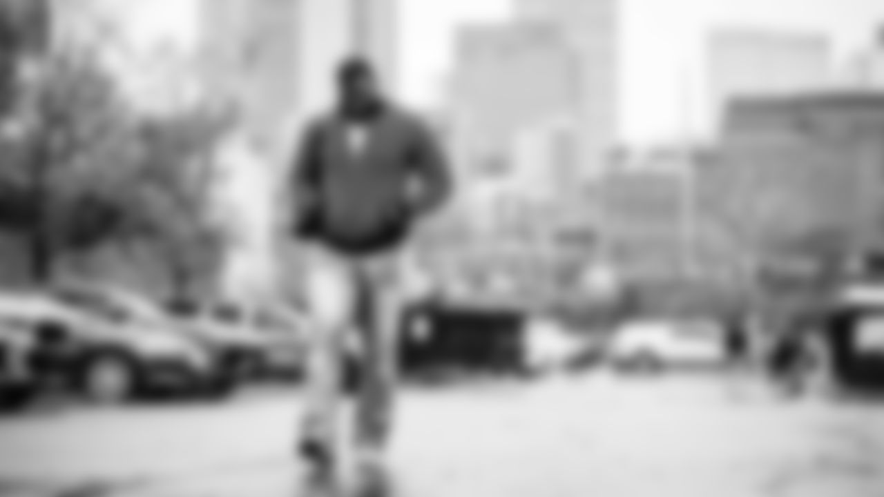 The Tennessee Titans and the Jacksonville Jaguars compete at Nissan Stadium on November 30, 2025 in Nashville, TN. Photo By Donald Page/Tennessee Titans