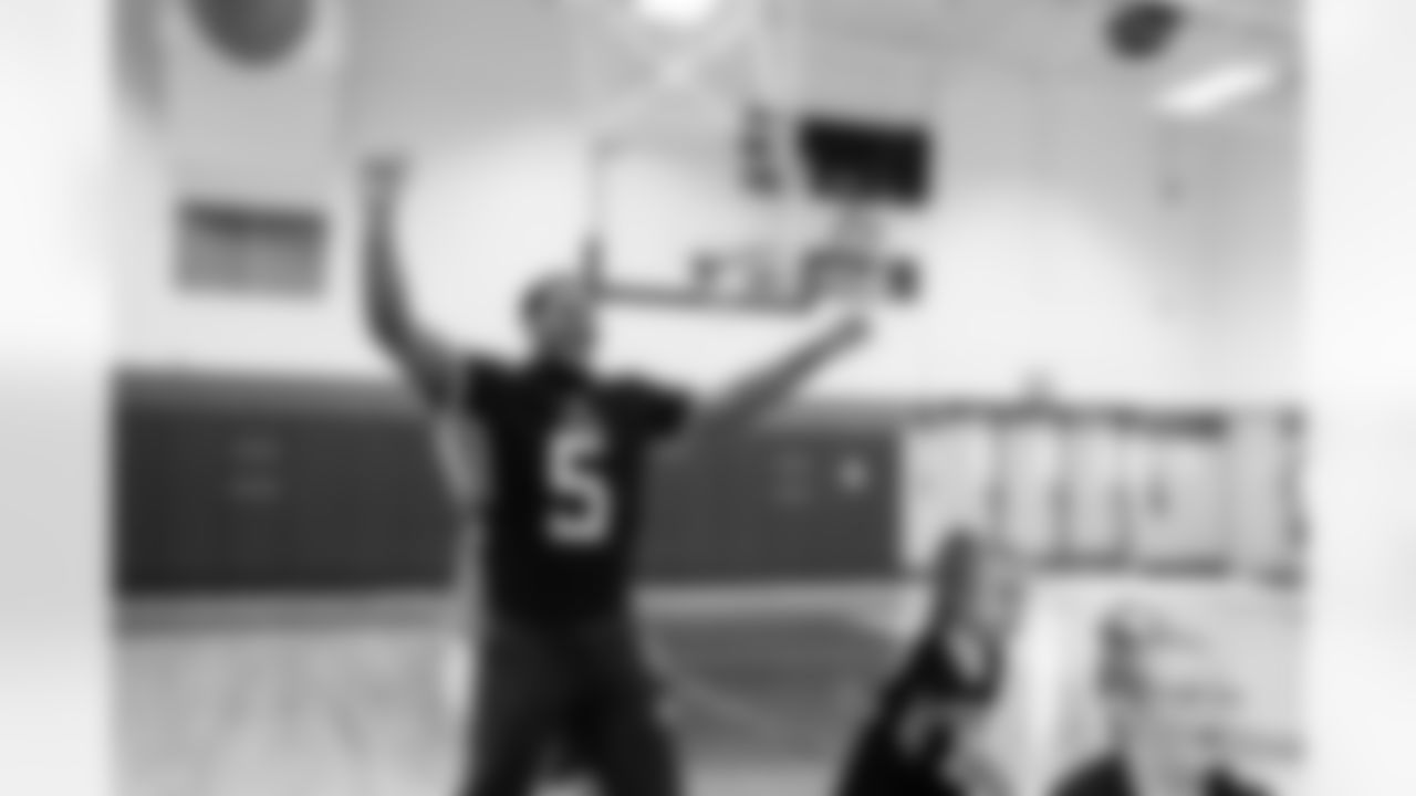 Take a Titan to School held at Coopertown Elementary School on October 21, 2025 in Nashville, TN. Photo By Jessie Rogers/Tennessee Titans