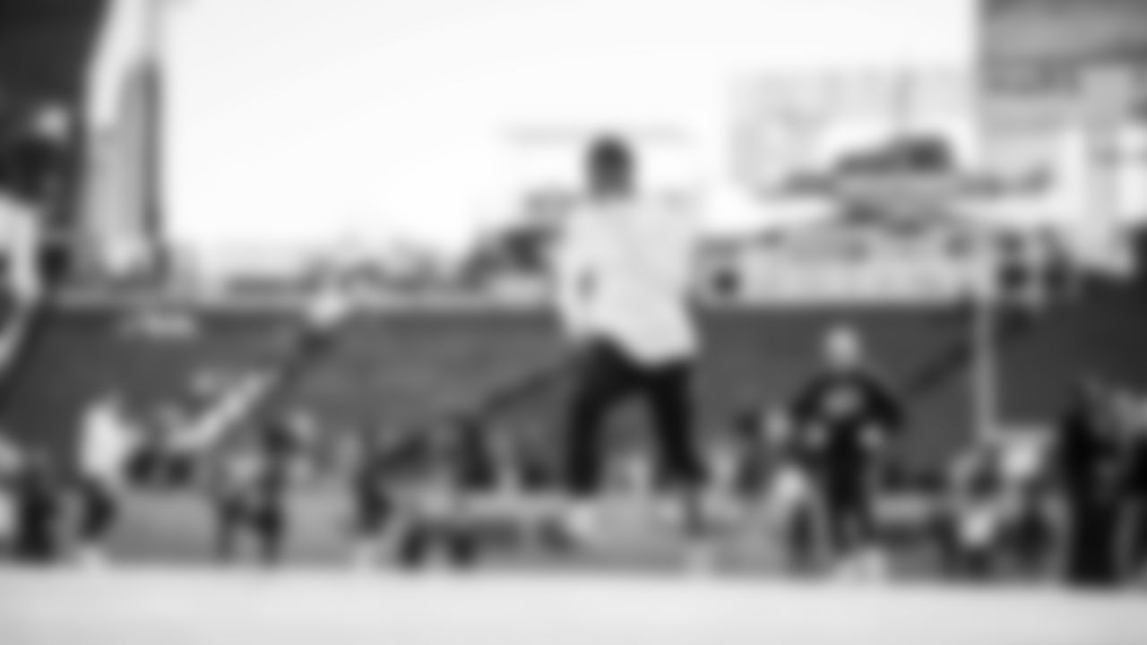 The Tennessee Titans and the Kansas City Chiefs compete at Nissan Stadium on December 21, 2025 in Nashville, TN. Photo By Jessie Rogers/Tennessee Titans