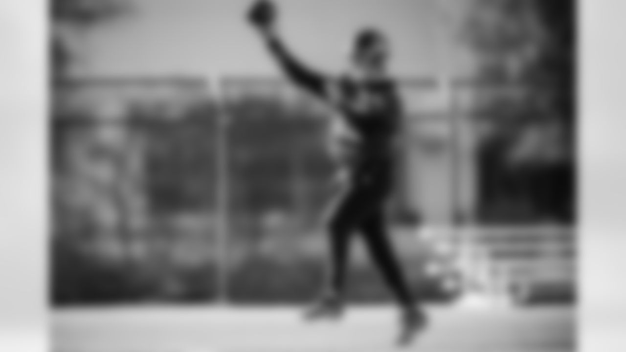 Quarterback Trevor Siemian #15 of the Tennessee Titans during practice at the Ascension Saint Thomas Sports Park on December 3, 2025 in Nashville, TN. Photo By Jessie Rogers/Tennessee Titans