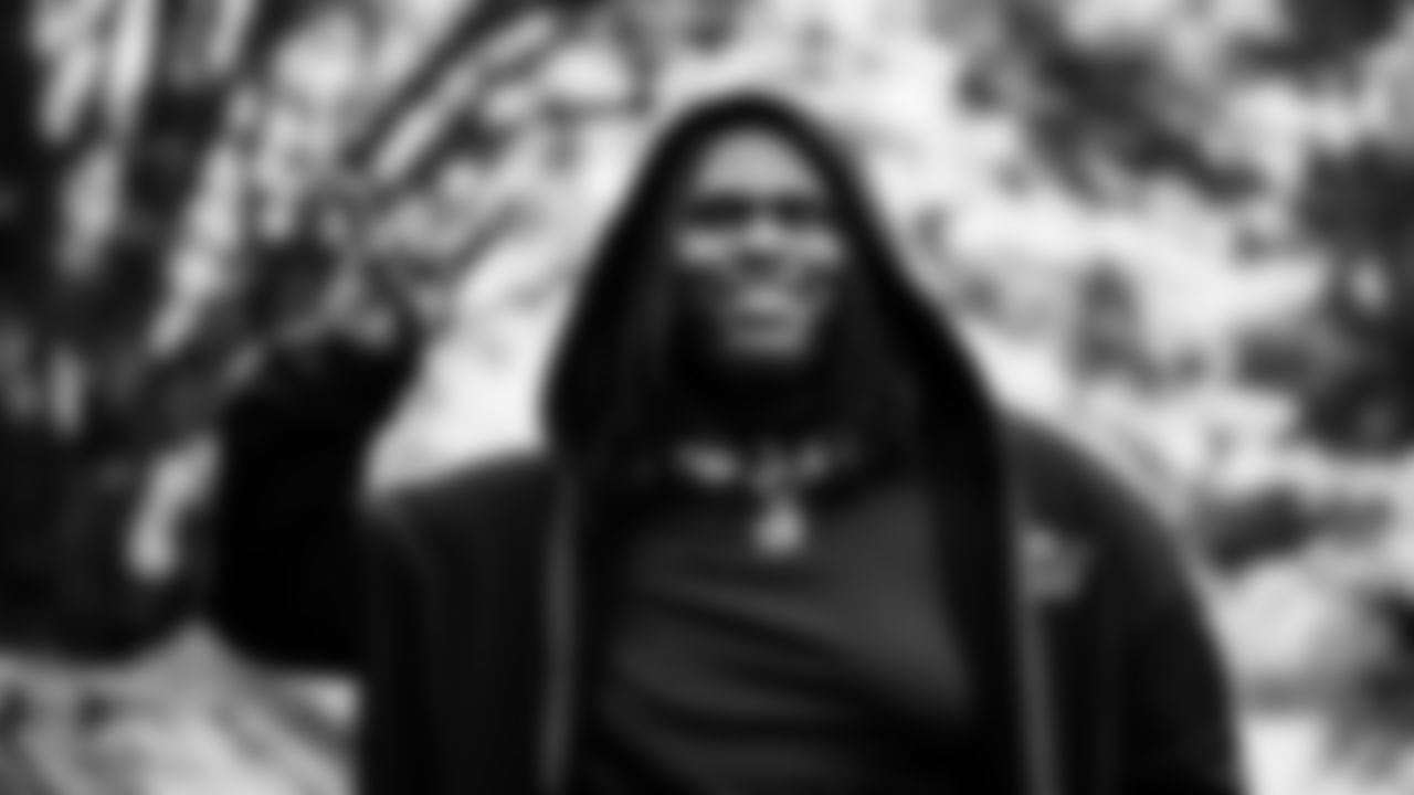 The Tennessee Titans and the Jacksonville Jaguars compete at Nissan Stadium on November 30, 2025 in Nashville, TN. Photo By Donald Page/Tennessee Titans