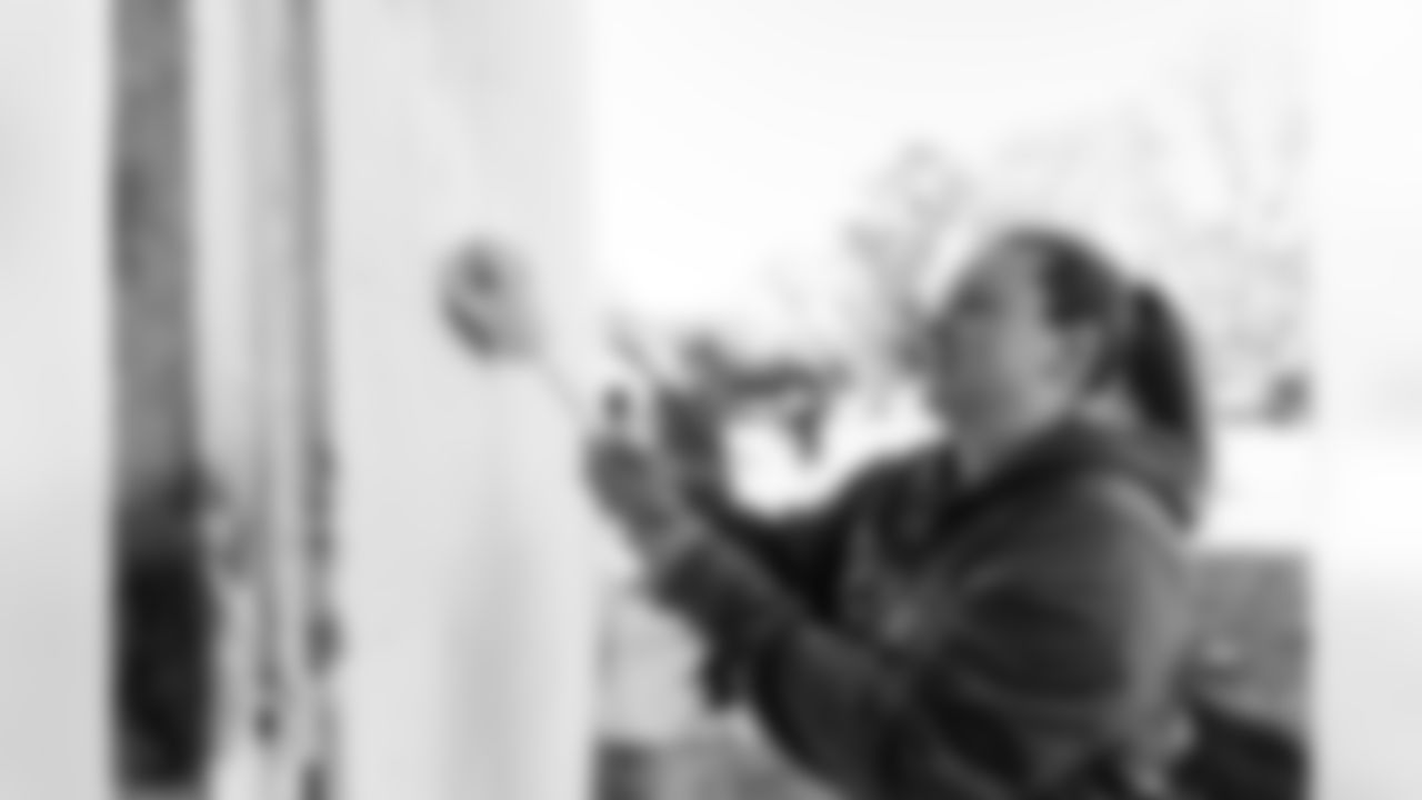 The Tennessee Titans partner with CreatiVets to help renovate a former church building to be a new art center for veterans on November 14, 2025 in Nashville, TN. Photo By Jessie Rogers/Tennessee Titans